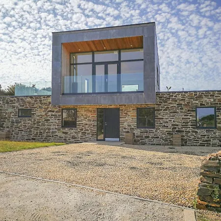 Idlewild, 2 Wheal Turnavore Holiday home *